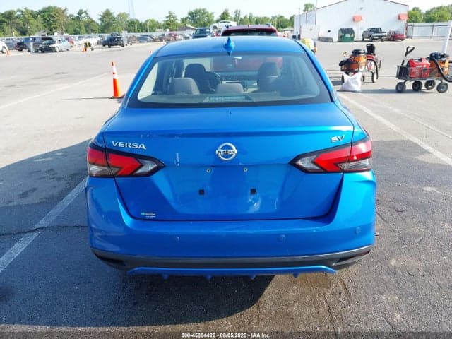 2021 NISSAN VERSA SV XTRONIC CVT 16