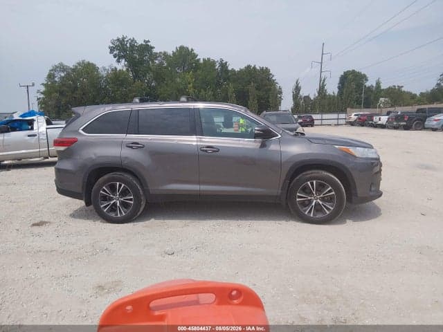 2019 TOYOTA HIGHLANDER LE 13