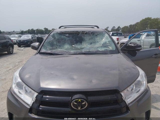 2019 TOYOTA HIGHLANDER LE 6