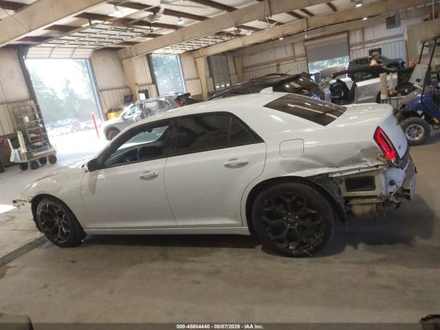 2019 CHRYSLER 300 300S 15