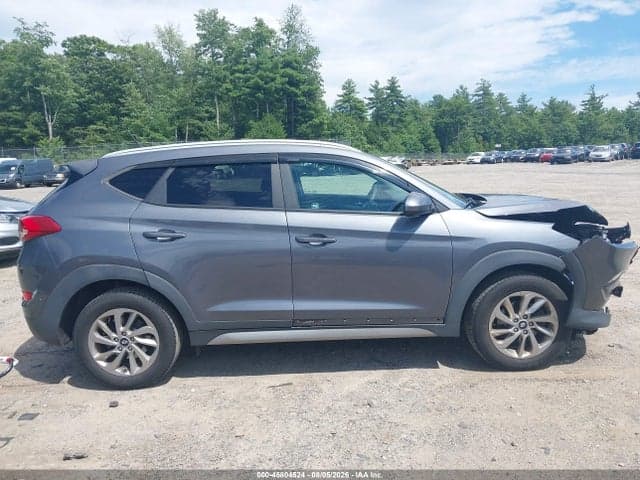 2017 HYUNDAI TUCSON SE 14