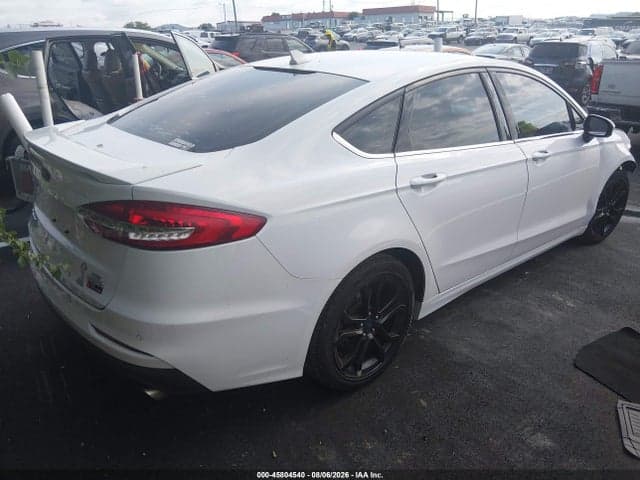 2019 FORD FUSION SE 4