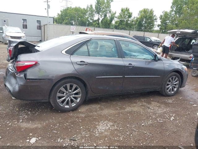 2017 TOYOTA CAMRY HYBRID XLE 13