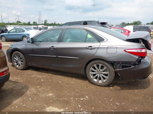 2017 TOYOTA CAMRY HYBRID XLE 14