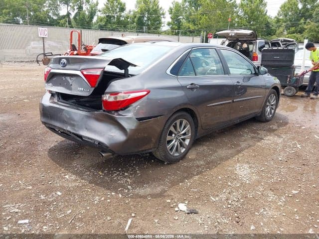 2017 TOYOTA CAMRY HYBRID XLE 4