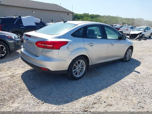 2017 FORD FOCUS SE 4
