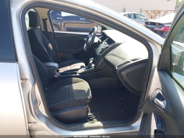 2017 FORD FOCUS SE 5
