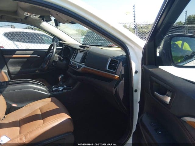 2017 TOYOTA HIGHLANDER LIMITED PLATINUM 5