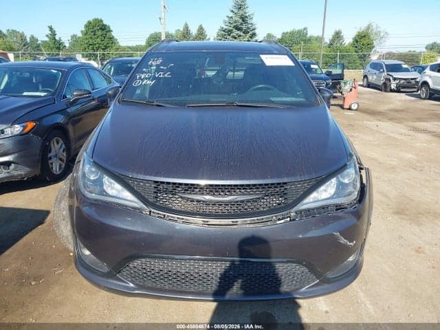 2019 CHRYSLER PACIFICA LIMITED 12