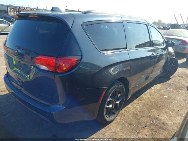 2019 CHRYSLER PACIFICA LIMITED 4