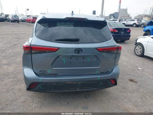 2020 TOYOTA HIGHLANDER XLE 16