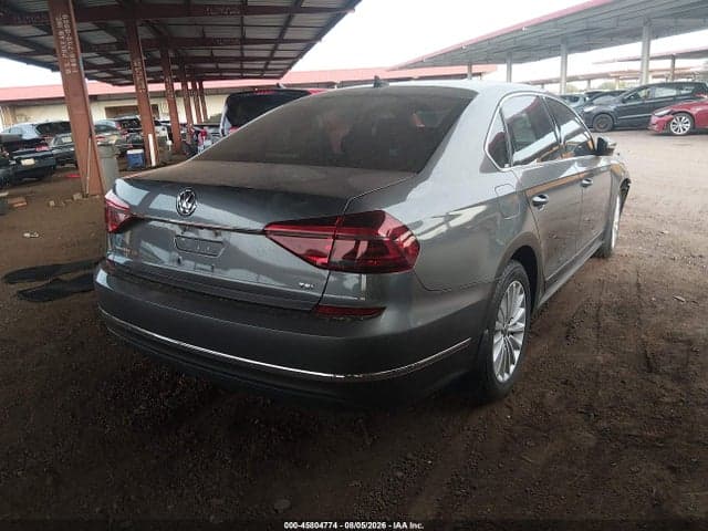 2017 VOLKSWAGEN PASSAT 1.8T SE 4
