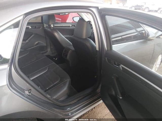 2017 VOLKSWAGEN PASSAT 1.8T SE 8