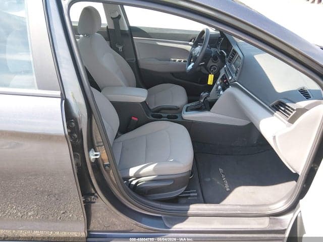 2020 HYUNDAI ELANTRA SE 5