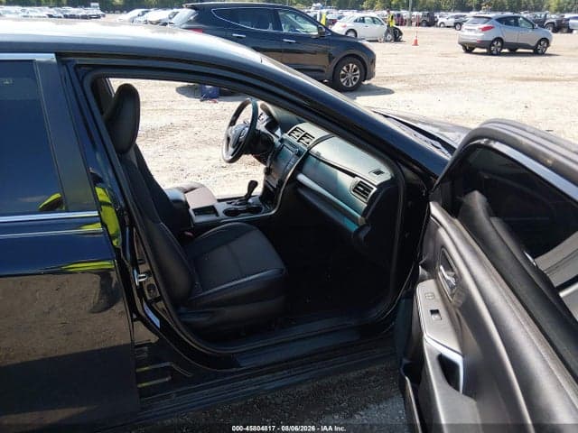 2017 TOYOTA CAMRY SE 5