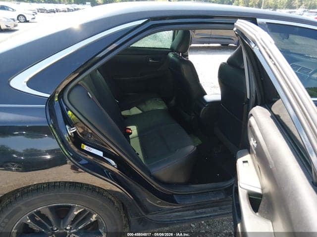 2017 TOYOTA CAMRY SE 8