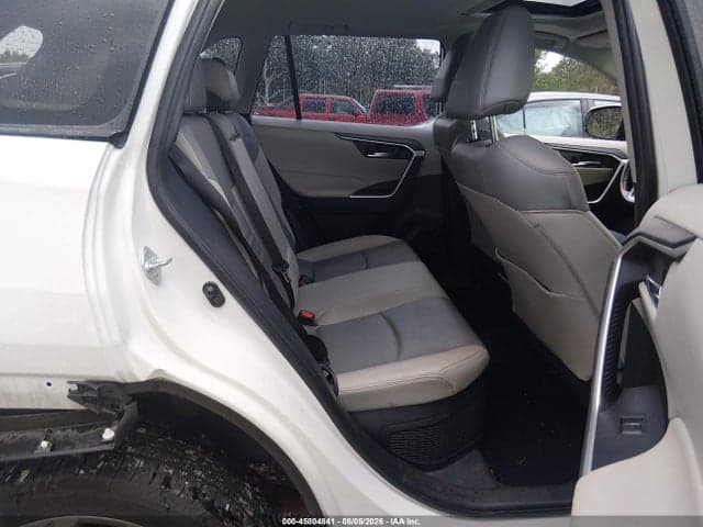 2022 TOYOTA RAV4 HYBRID XLE PREMIUM 8