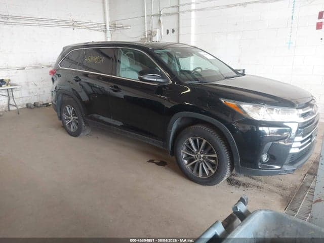 2019 TOYOTA HIGHLANDER XLE - 1