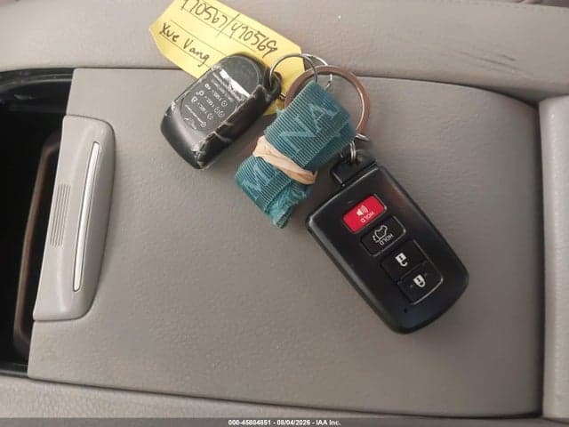 2019 TOYOTA HIGHLANDER XLE 11