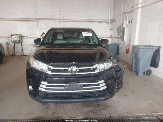 2019 TOYOTA HIGHLANDER XLE 12