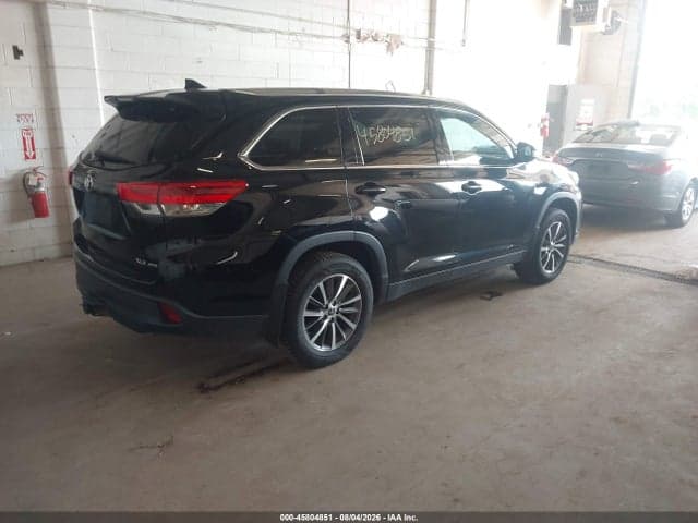 2019 TOYOTA HIGHLANDER XLE 4