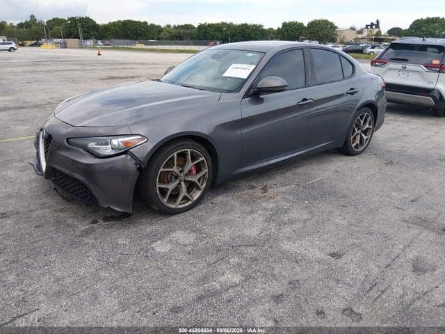 2018 ALFA ROMEO GIULIA TI SPORT AWD 2
