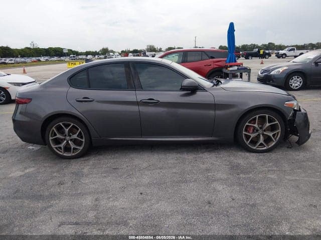 2018 ALFA ROMEO GIULIA TI SPORT AWD 13