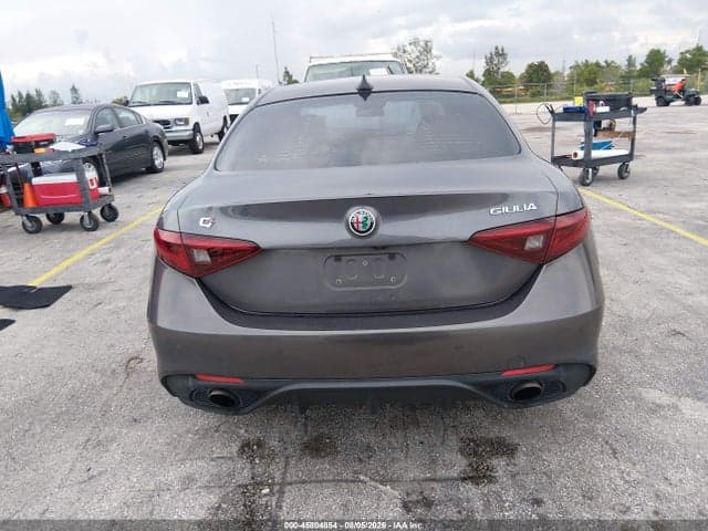 2018 ALFA ROMEO GIULIA TI SPORT AWD 16