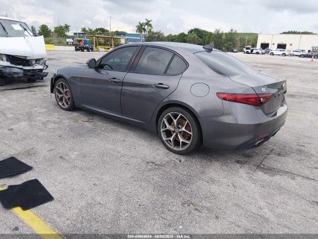 2018 ALFA ROMEO GIULIA TI SPORT AWD 3