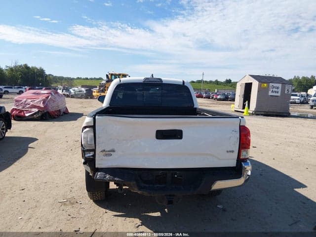 2019 TOYOTA TACOMA SR5 V6 16