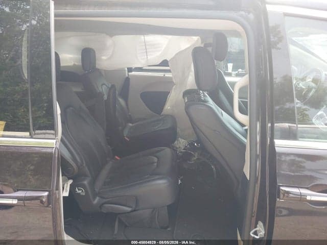 2017 CHRYSLER PACIFICA TOURING-L PLUS 8