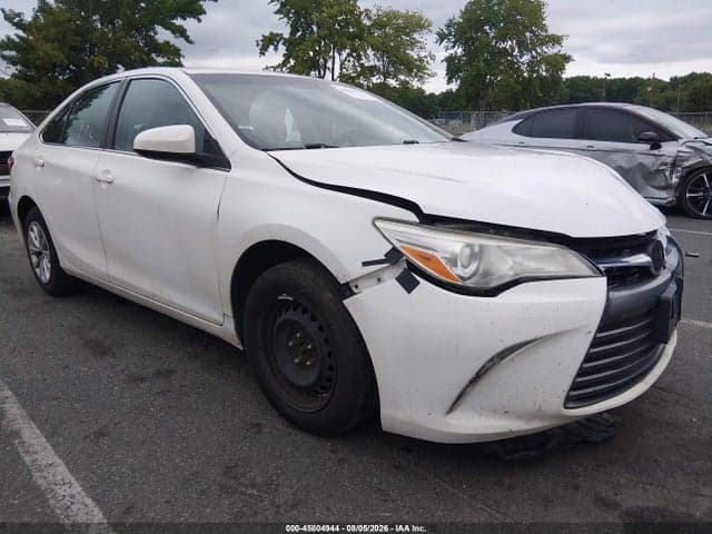 2017 TOYOTA CAMRY LE - 1