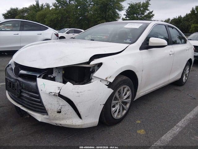 2017 TOYOTA CAMRY LE 2