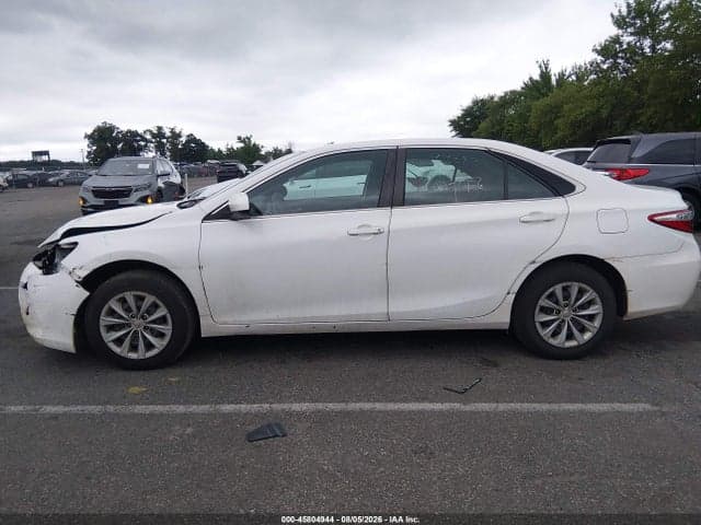 2017 TOYOTA CAMRY LE 14