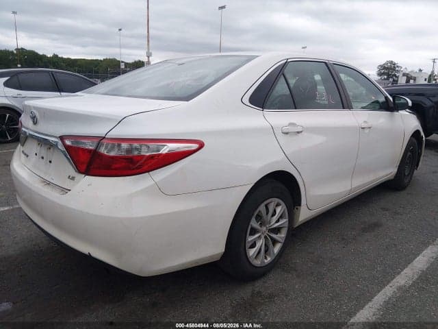 2017 TOYOTA CAMRY LE 4