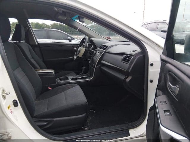 2017 TOYOTA CAMRY LE 5