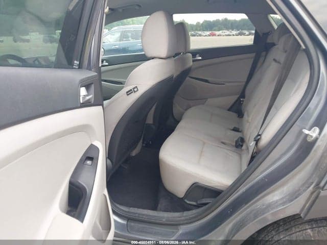 2021 HYUNDAI TUCSON SE 8