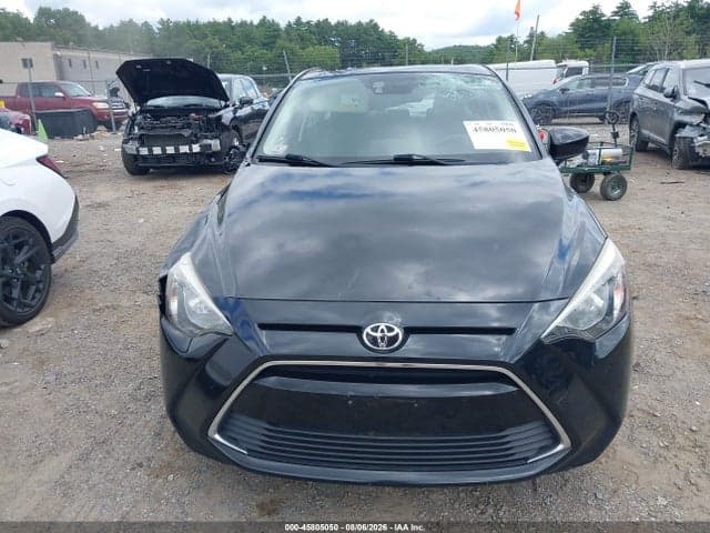 2018 TOYOTA YARIS IA 11