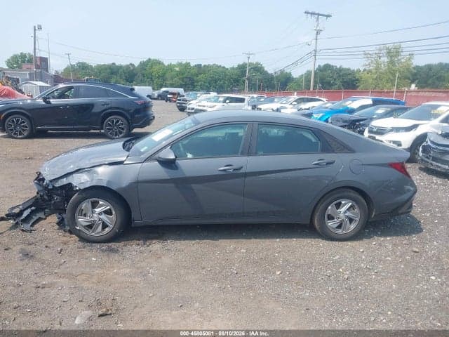 2024 HYUNDAI ELANTRA SE 14
