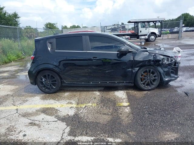 2018 CHEVROLET SONIC LT AUTO 13