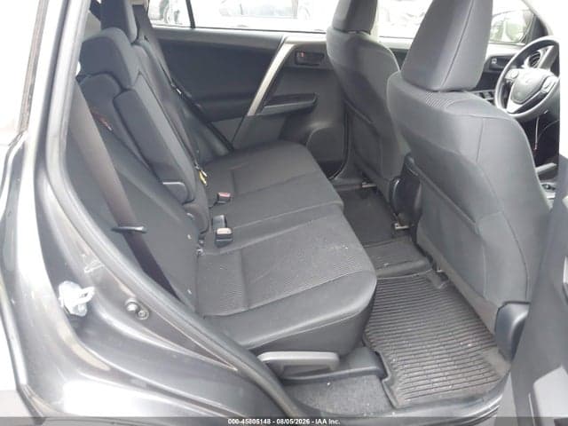 2018 TOYOTA RAV4 LE 8