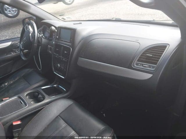 2017 DODGE GRAND CARAVAN GT 5