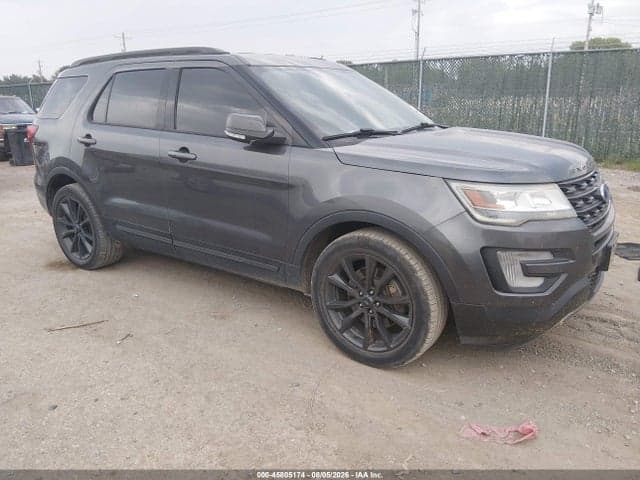 2017 FORD EXPLORER XLT - 1