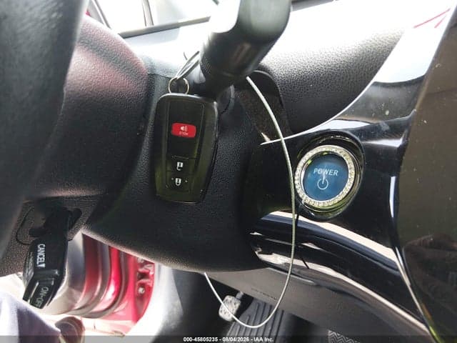 2017 TOYOTA PRIUS THREE 11