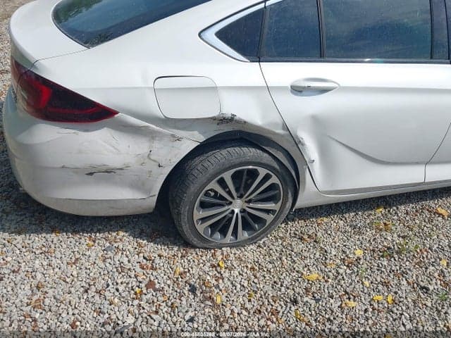 2018 BUICK REGAL SPORTBACK ESSENCE 6