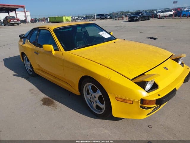 1985 PORSCHE 944 - 1