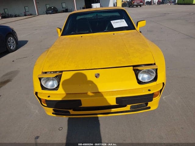 1985 PORSCHE 944 6