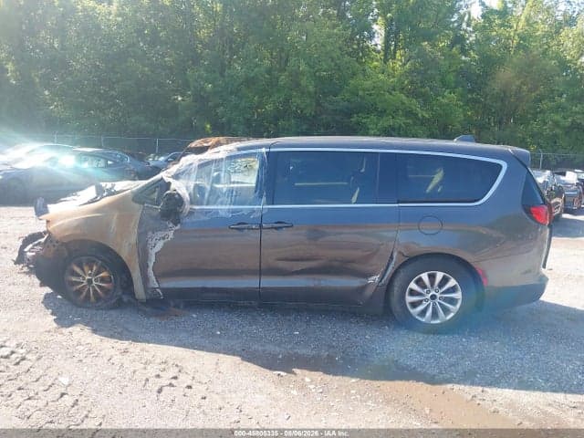 2017 CHRYSLER PACIFICA TOURING 14