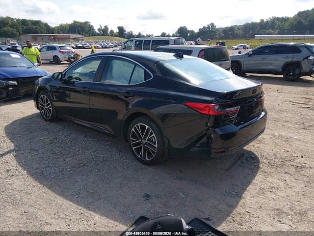 2026 TOYOTA CAMRY XLE 3