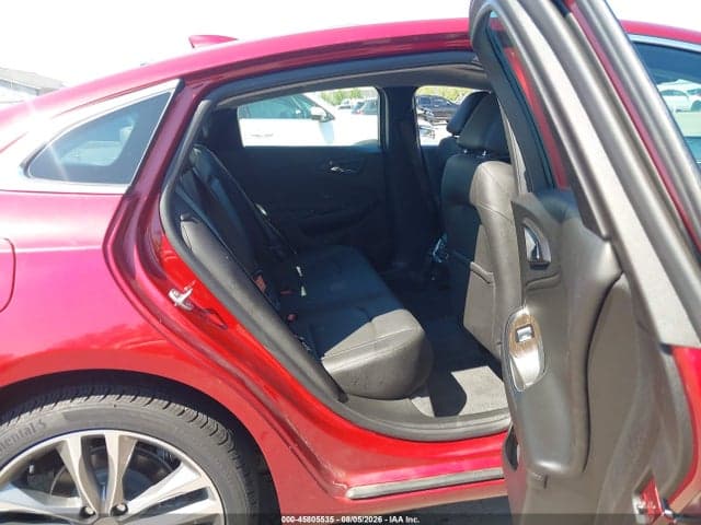 2025 CHEVROLET MALIBU FWD 2LT 8